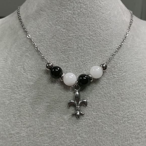 Fleur De Lis Onyx Jade Bead Necklace Natural Gemstone Stainless-Steel 17.5" - Picture 3 of 16